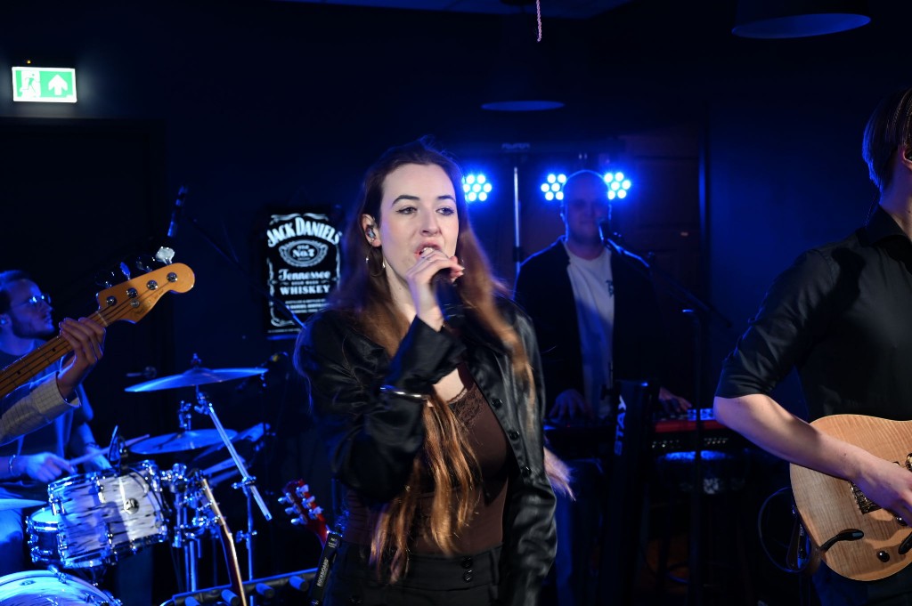 ../Images/10 jaar Ro's Barbershop 059.jpg